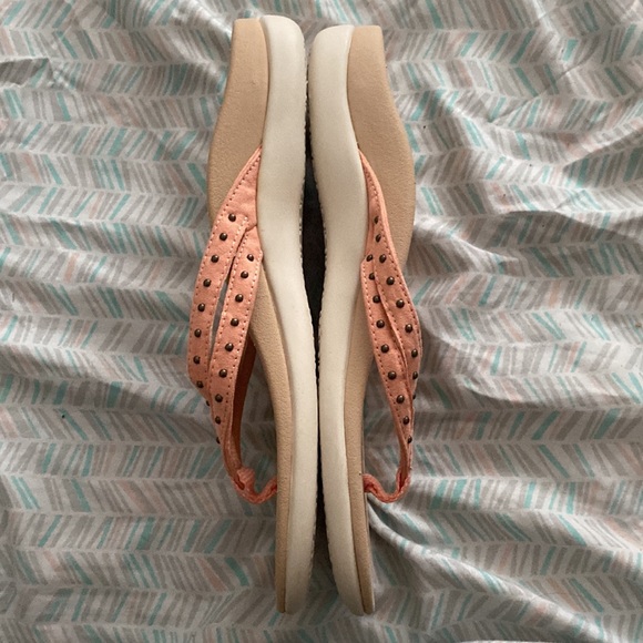 Vionic flip flops flip flop size 7 - Picture 3 of 5